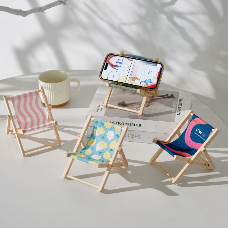 1 pc Cute Foldable Beach Chair Phone Stand, Mini Wooden Desktop Decoration and Photo Prop (Random Color)