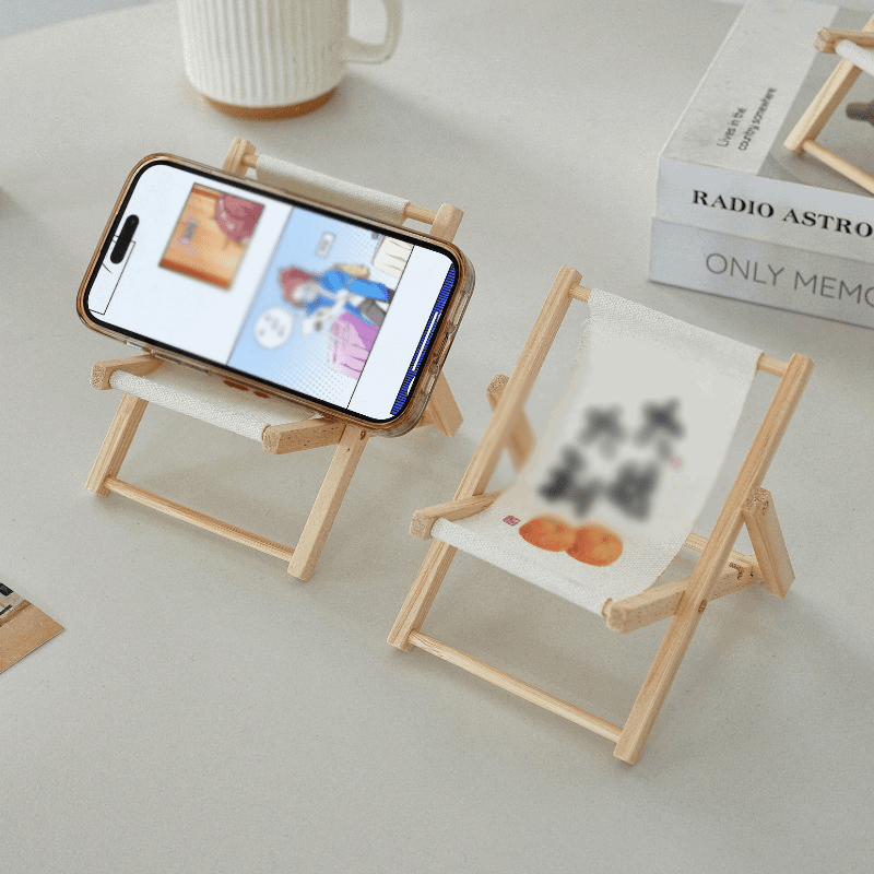 1 pc Cute Foldable Beach Chair Phone Stand, Mini Wooden Desktop Decoration and Photo Prop (Random Color)